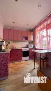 2-к квартира, вторичка, 44м2, 1/4 этаж