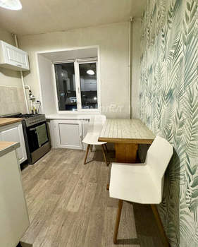 3-к квартира, вторичка, 42м2, 4/5 этаж