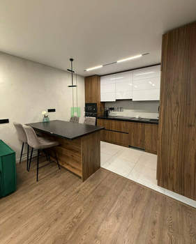 2-к квартира, вторичка, 57м2, 8/10 этаж