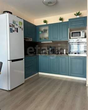 4-к квартира, вторичка, 73м2, 6/17 этаж