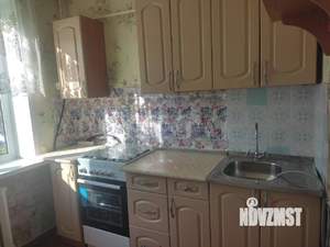 2-к квартира, вторичка, 45м2, 1/4 этаж