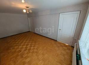 4-к квартира, вторичка, 59м2, 5/5 этаж