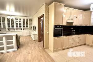 3-к квартира, вторичка, 103м2, 2/12 этаж