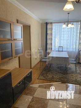 4-к квартира, вторичка, 154м2, 2/9 этаж