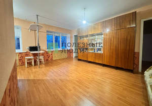 2-к квартира, вторичка, 42м2, 2/2 этаж