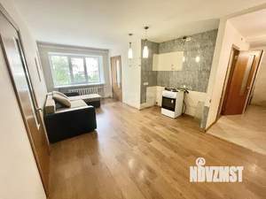 2-к квартира, вторичка, 46м2, 1/4 этаж