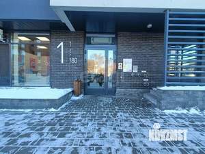 2-к квартира, вторичка, 56м2, 3/18 этаж