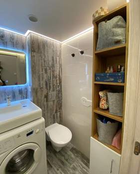 3-к квартира, вторичка, 56м2, 1/9 этаж