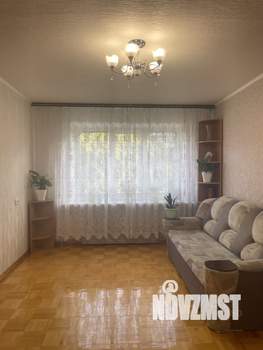 2-к квартира, вторичка, 51м2, 1/10 этаж
