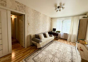 2-к квартира, вторичка, 43м2, 1/9 этаж