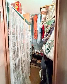 3-к квартира, вторичка, 58м2, 2/5 этаж