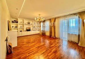 3-к квартира, вторичка, 118м2, 5/10 этаж