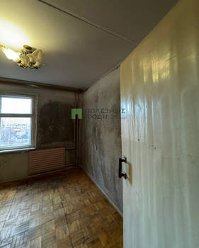 3-к квартира, вторичка, 54м2, 6/9 этаж