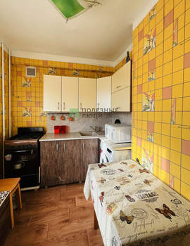 3-к квартира, вторичка, 53м2, 8/9 этаж