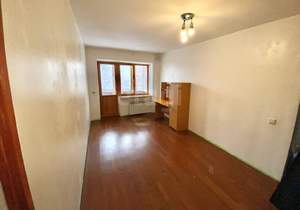 3-к квартира, вторичка, 54м2, 3/5 этаж