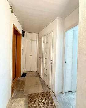 2-к квартира, вторичка, 43м2, 1/9 этаж