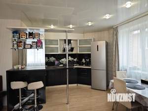 4-к квартира, вторичка, 74м2, 3/3 этаж