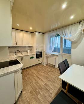 3-к квартира, вторичка, 77м2, 3/19 этаж