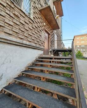 Студия квартира, вторичка, 10м2, 1/6 этаж