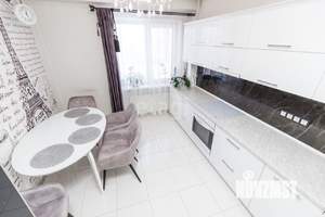 2-к квартира, вторичка, 66м2, 11/14 этаж