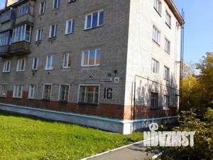3-к квартира, вторичка, 42м2, 1/4 этаж