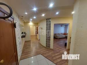 4-к квартира, вторичка, 100м2, 8/10 этаж