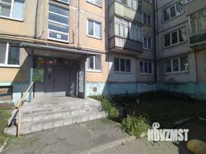 3-к квартира, вторичка, 50м2, 1/5 этаж