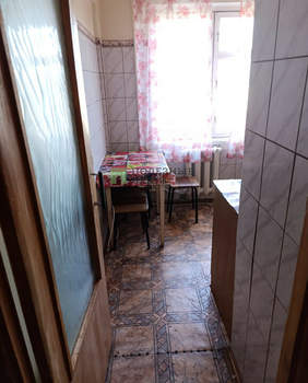 4-к квартира, вторичка, 76м2, 1/4 этаж