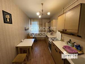 4-к квартира, вторичка, 77м2, 2/5 этаж