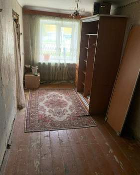 2-к квартира, вторичка, 49м2, 1/4 этаж