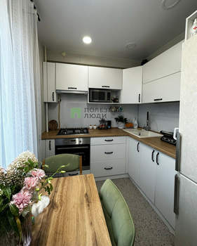 3-к квартира, вторичка, 57м2, 8/9 этаж