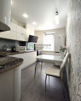 2-к квартира, вторичка, 50м2, 4/10 этаж
