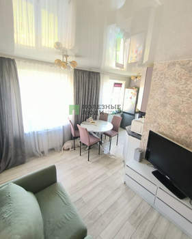 4-к квартира, вторичка, 62м2, 3/5 этаж