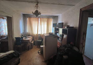 2-к квартира, вторичка, 44м2, 1/4 этаж