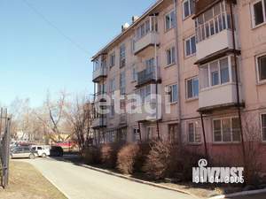 2-к квартира, вторичка, 44м2, 1/4 этаж