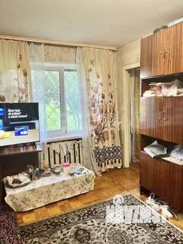 2-к квартира, вторичка, 39м2, 1/5 этаж