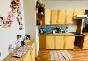 2-к квартира, вторичка, 64м2, 4/16 этаж