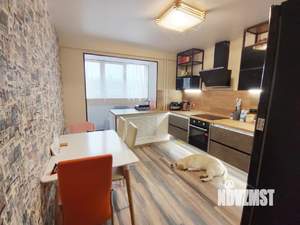 4-к квартира, вторичка, 93м2, 1/17 этаж