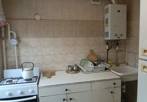 2-к квартира, вторичка, 42м2, 4/4 этаж