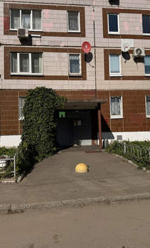2-к квартира, вторичка, 50м2, 1/10 этаж