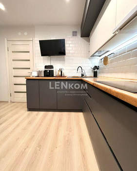 2-к квартира, вторичка, 50м2, 1/16 этаж