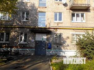 3-к квартира, вторичка, 42м2, 1/4 этаж