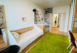 2-к квартира, вторичка, 64м2, 4/16 этаж