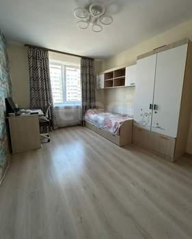 4-к квартира, вторичка, 73м2, 6/17 этаж