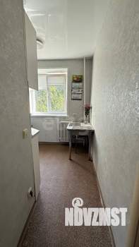 3-к квартира, вторичка, 58м2, 3/5 этаж