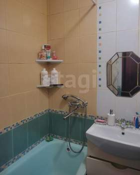 3-к квартира, вторичка, 62м2, 1/5 этаж