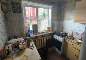 2-к квартира, вторичка, 44м2, 1/4 этаж