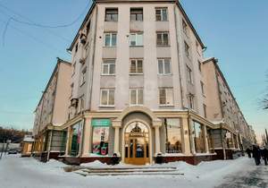 2-к квартира, вторичка, 53м2, 1/4 этаж