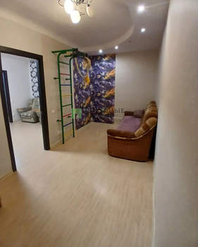 2-к квартира, вторичка, 43м2, 3/3 этаж