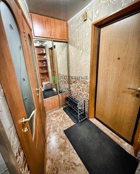 2-к квартира, вторичка, 43м2, 1/9 этаж